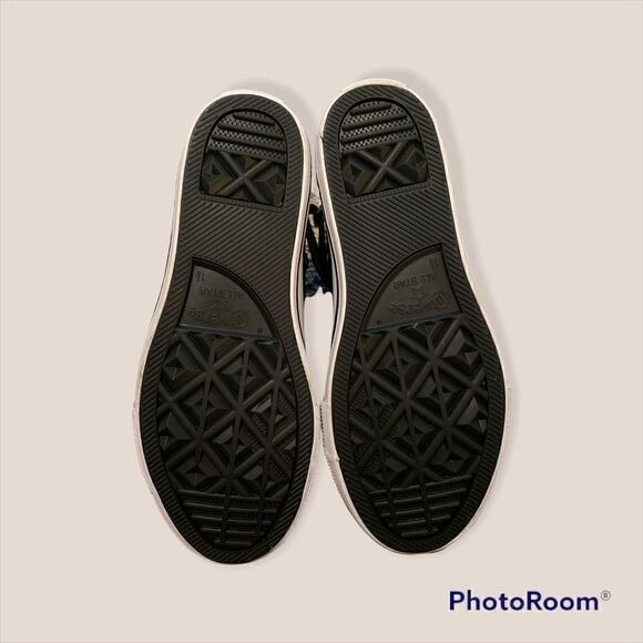 Converse Chuck Taylor Brea Leather Size 1.5 Youth - Picture 6 of 7